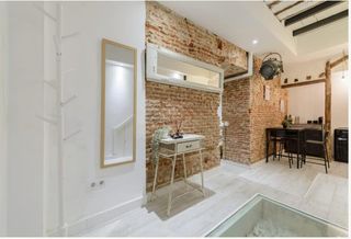 Appartement  Calle de barbieri. Una vivienda reformada con personalidad