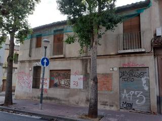 Propriété à Centre. Solar esquinero en zona centro!