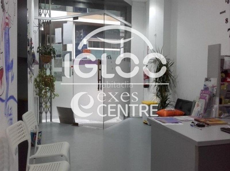 Foto 6c32bea4-7d9f-4947-b449-0f7e027152fe. Local comercial local reformado en el centro! en Centre Sabadell