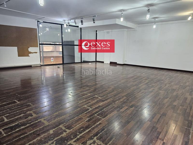 Foto ba7b1bd3-e62b-4b9c-bdcc-c84ff1672b42. Affitto locale commerciale in Centre Sabadell