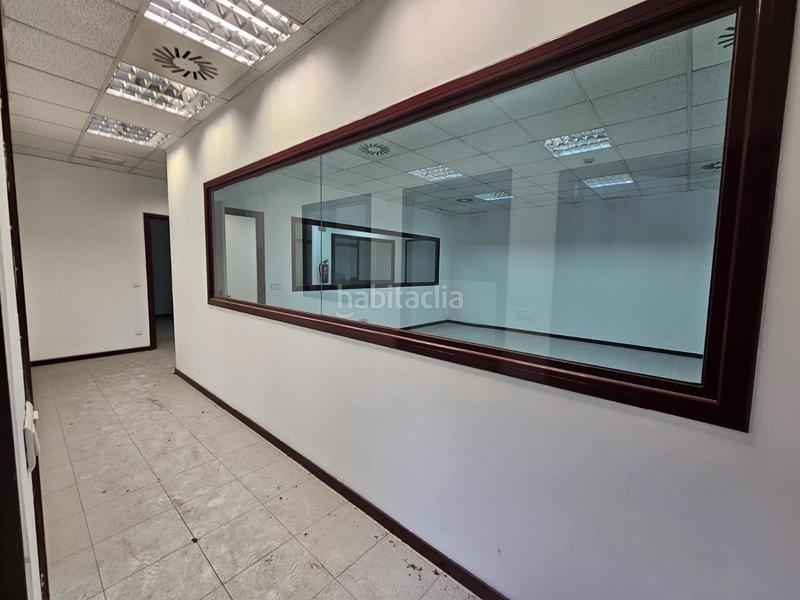 Foto 9b802056-1f9a-4ce8-b1a2-9899de7b48da. Lloguer local comercial a Concòrdia Sabadell