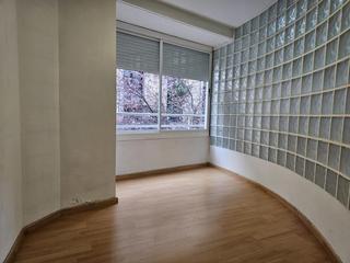 Rent Office space in Centre. Oficina en pleno corazón de sabadell!