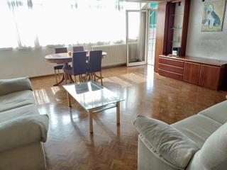 Location Appartement à Creu Alta. Vivienda destinada a alquiler temporal y transitorio!