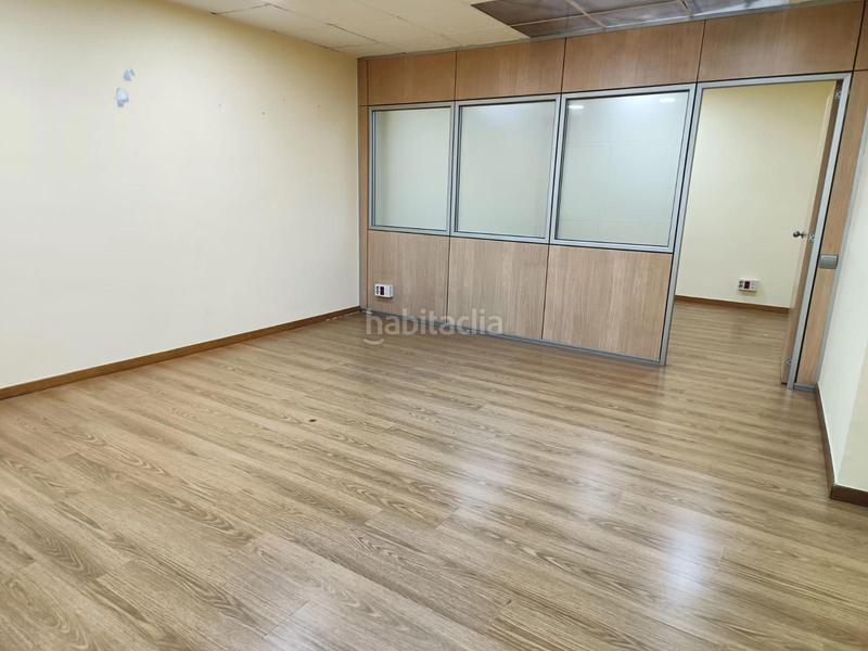 Foto 5a31075b-0e54-481e-b337-d873ce9d6aaa. Location local commercial dans Centre Sabadell