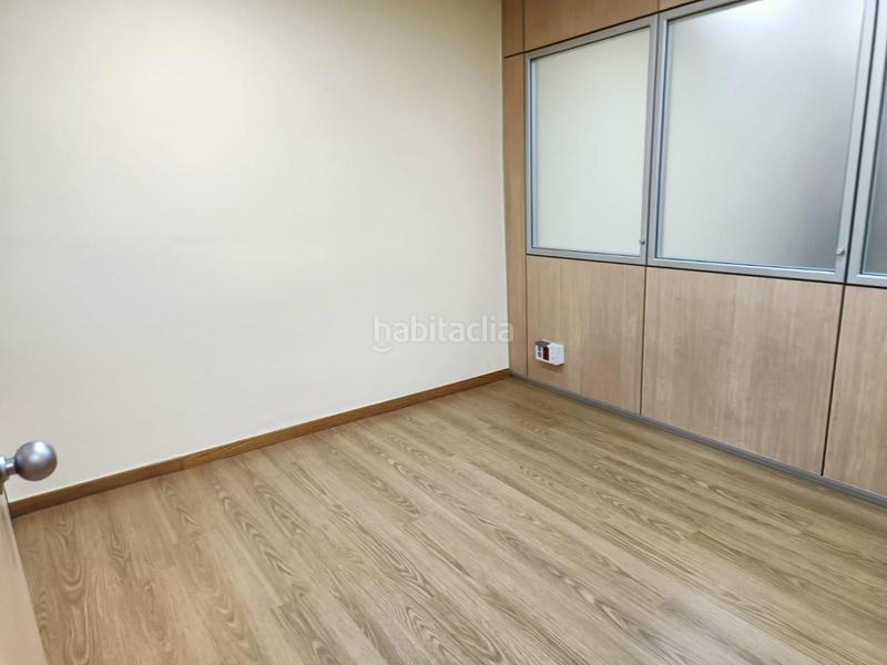 Foto 9458f9cf-bcaa-445e-af05-220d6eefc3a4. Rent business premise in Centre Sabadell