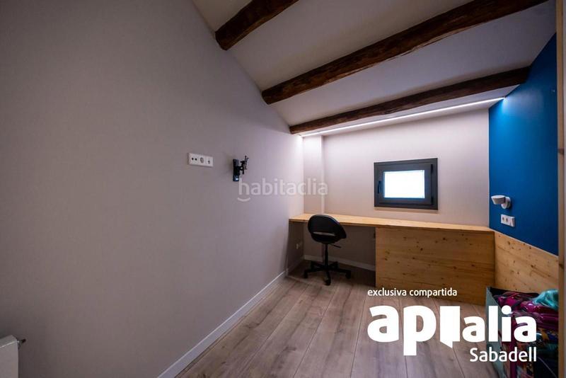Foto 531a8ca1-ce7d-4be6-a2e7-36a97fdda241. Casa  con piscina privada de 3 habitaciones! en Sabadell