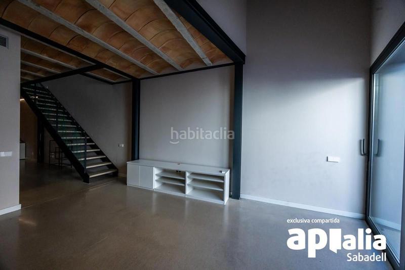 Foto 568ea4e0-9307-47d7-a6fb-ecdbbe6457f6. Casa  con piscina privada de 3 habitaciones! en Sabadell