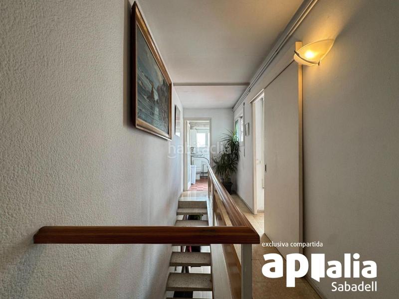 Foto 647b02a6-cb18-4365-b2fb-bd292053d9c9. Casa con riscaldamento in Gràcia Sabadell
