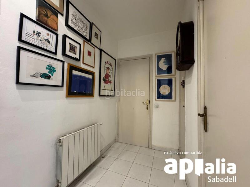 Foto ebf8fce2-88c3-4d98-ab55-e33c3fe0129e. Casa con riscaldamento in Gràcia Sabadell