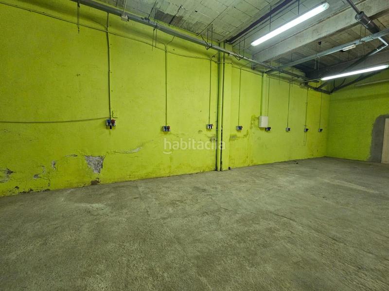 Foto d4cef8c1-0b35-41ce-abbe-b2395b71837e. Rent business premise in Ca n'Oriac Sabadell