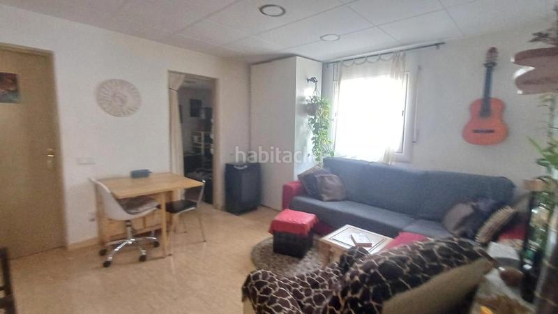 Foto a5fa869c-8b75-420b-864e-615a2e99c05c. Casa  esquinera en venta! en Torre-romeu Sabadell