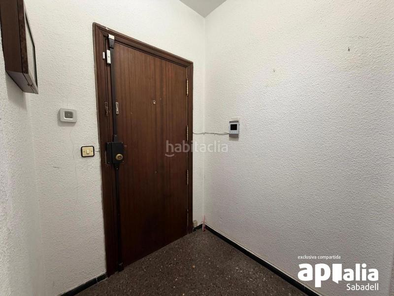 Foto 149b66c8-54b4-4eb3-965a-156a8f273460. Appartamento con parcheggio in Creu Alta Sabadell