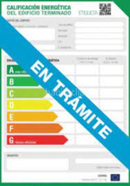 Foto 9528dc64-384d-4e05-8bde-155d7a258eb6. Appartamento con parcheggio in Creu Alta Sabadell
