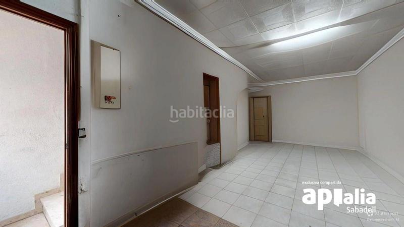 Foto d3b62327-8d9e-4222-ab68-1b3daba6afeb. Casa con riscaldamento parcheggio in Creu de Barberà Sabadell