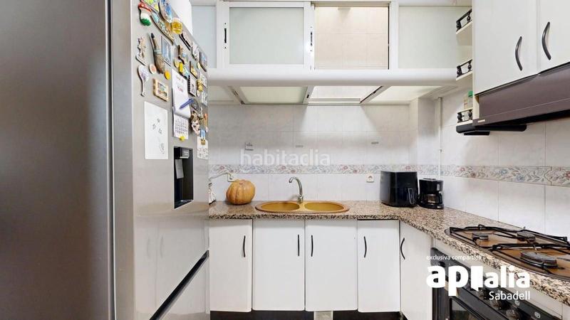 Foto e0a90431-4d3c-42c3-8e61-b4490593bf48. Casa con riscaldamento parcheggio in Creu de Barberà Sabadell