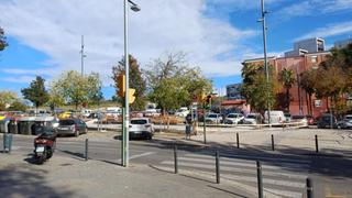 Aparcament cotxe a Can Rull. Parking coche en la zona de can rull!