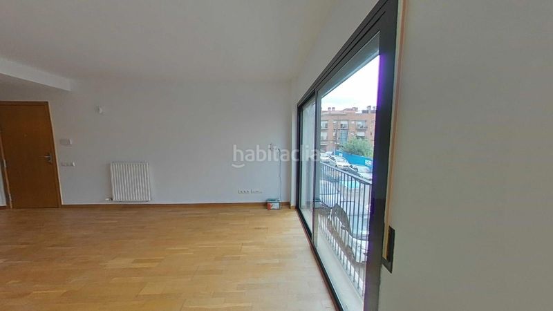 Foto 4a6137bf-e057-4e3c-bf6d-053d7a24e4d0. Pis amb calefacció aparcament a Creu de Barberà Sabadell