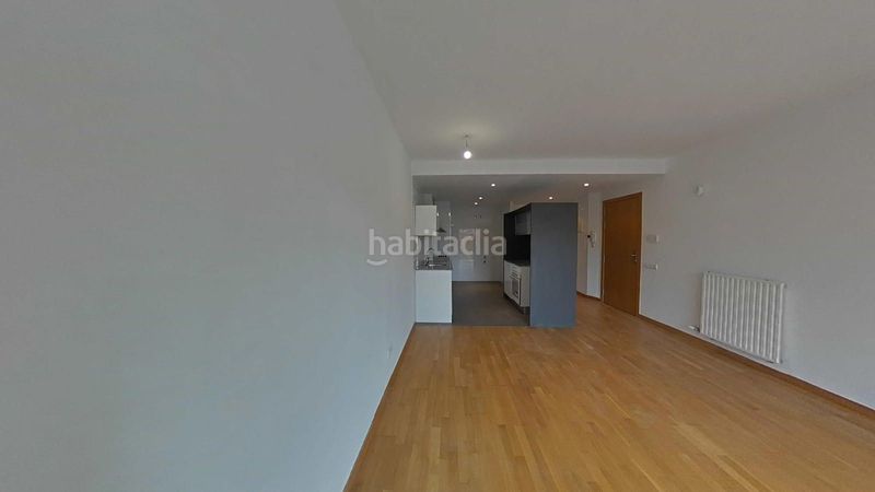 Foto 6b3e1a0d-511e-4aa1-ba38-42db11ffb12b. Pis amb calefacció aparcament a Creu de Barberà Sabadell