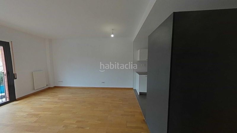 Foto ed0f6ae8-0eac-40d5-9bad-90fcf9c04033. Pis amb calefacció aparcament a Creu de Barberà Sabadell