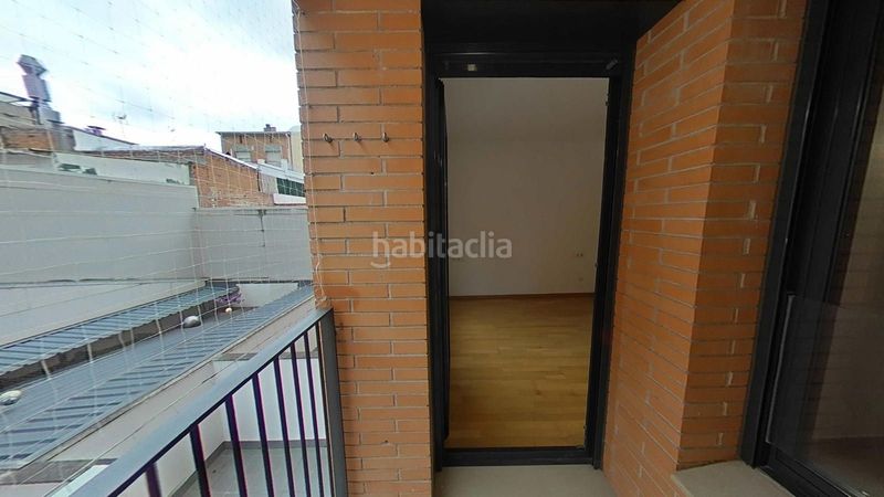 Foto ede88ffc-03c8-45bd-a379-637448521892. Pis amb calefacció aparcament a Creu de Barberà Sabadell