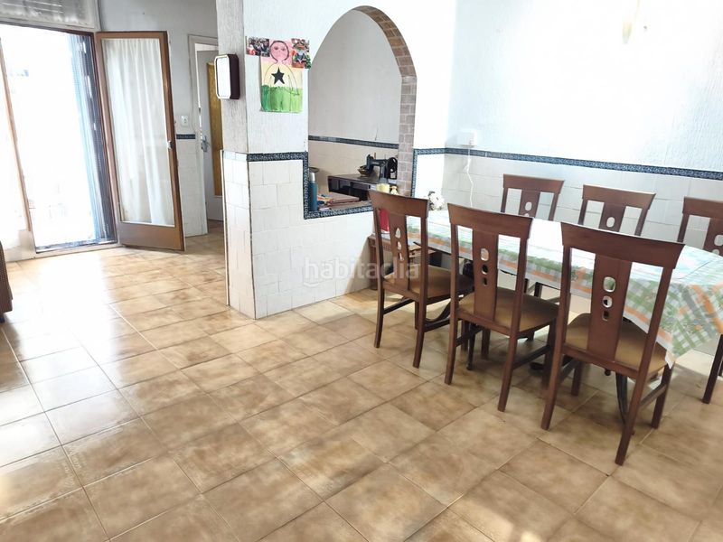 Foto 3e8232f4-8e9b-4812-829b-cc842376205d. Casa amb aparcament a Covadonga Sabadell