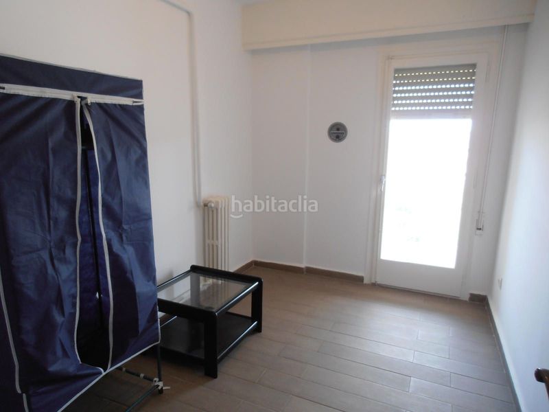 Foto ebaec605-04a3-4f37-a8a5-73876ca9e76a. Pis amb calefacció aparcament a Creu Alta Sabadell