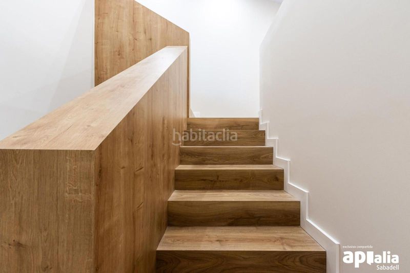 Foto 3b1a77ea-345a-41a8-8a02-6c4e6820d022. Casa a Centre Sabadell