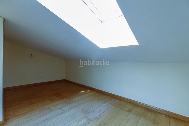 Foto f886ea61-0a6d-471d-8218-932f353e5e76. Dúplex amb calefacció aparcament a Centre Sabadell