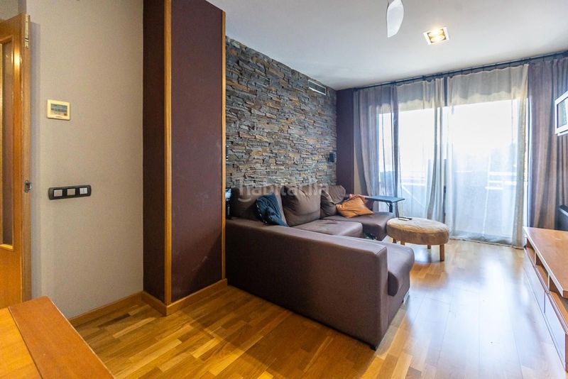 Foto 288f0dd6-0d36-4291-b6e3-b7313aa9e2ee. Flat with heating parking in Eixample Sabadell