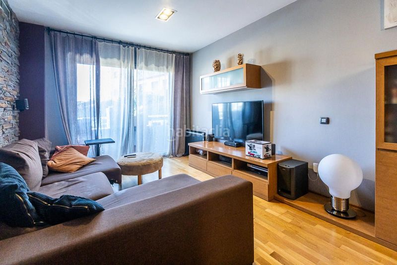Foto 4a77c668-cdcb-4bb4-af5c-6181045a2b02. Flat with heating parking in Eixample Sabadell