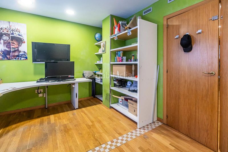 Foto d1919c04-4abc-44f0-b54e-36aa4142f27c. Flat with heating parking in Eixample Sabadell