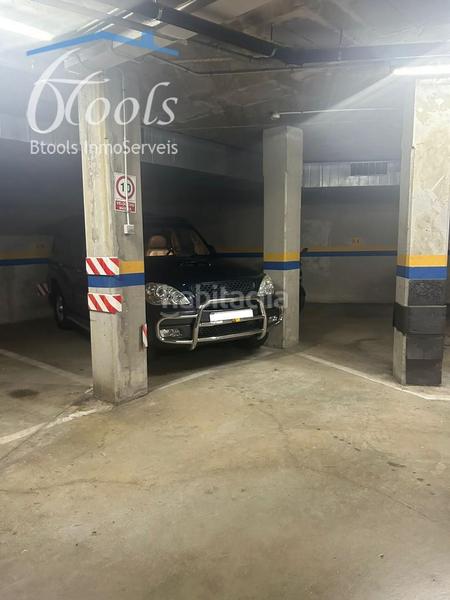 Foto 4f1dfcbe-39f1-41c2-94b6-6b2fe715bebb. Parking coche tu coche, seguro y a un paso haz tuya esta plaza. en Ripollet