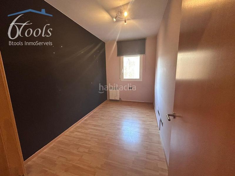 Foto 6e482193-361b-4da1-aeb7-6cf232722975. Etagenwohnung mit heizung parking in Can Clos-Pinetons Ripollet