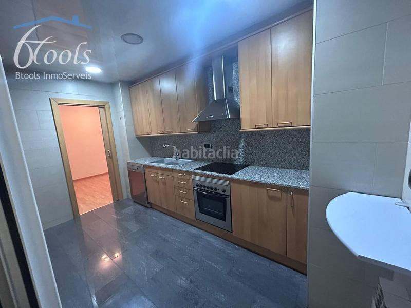 Foto 8964158e-f12c-454e-a27a-f829841ffcd4. Etagenwohnung mit heizung parking in Can Clos-Pinetons Ripollet