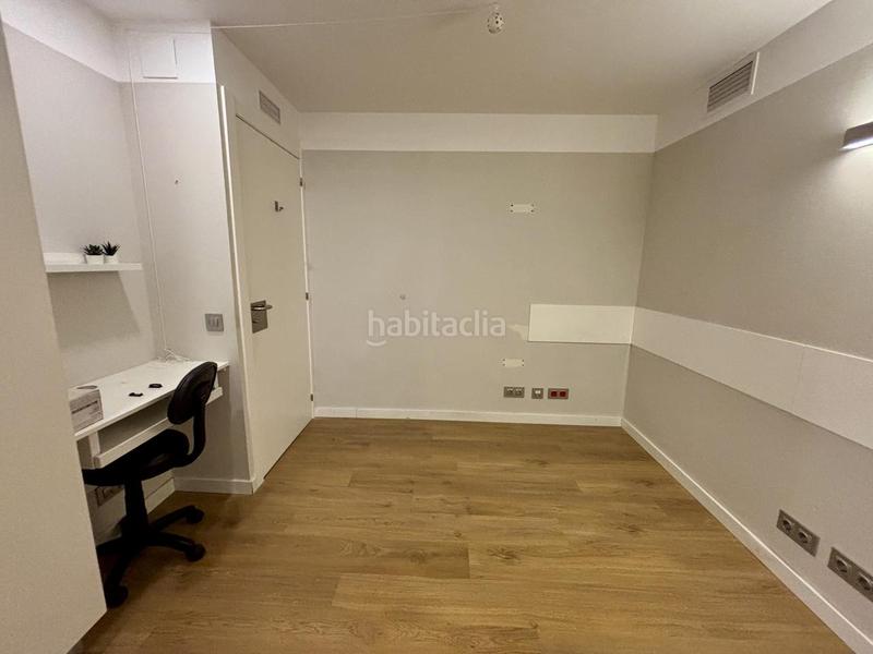 Foto c2fca34b-2e92-47d7-b400-08d0289ff587. Alquiler local comercial clínica montada para consulta médica en Tarragona