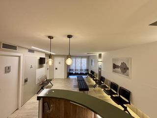 Lloguer Local Comercial  De ramón y cajal. Clínica montada para consulta médica