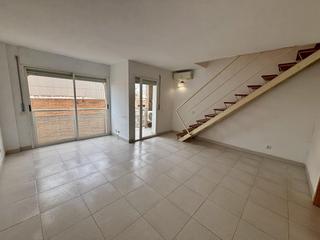 Dúplex  Carrer de la reina maria cristina. Vendemos dúplex de 3 dormitorios en el centro de tarragona