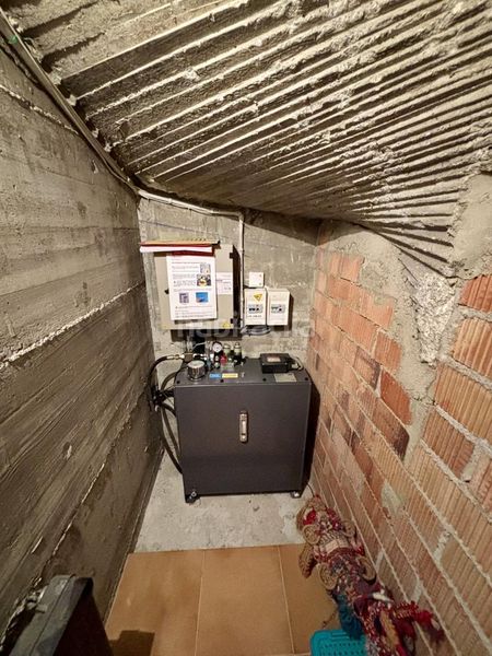 Foto 0caad909-e900-4309-8196-7fe88aa8cbf1. Casa adossada amb calefacció a Valls