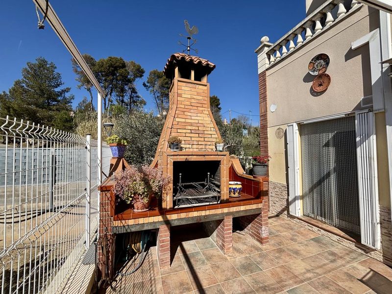 Foto 293ed966-75ee-474e-85b3-f3c53b714e1c. Casa adossada amb calefacció a Valls