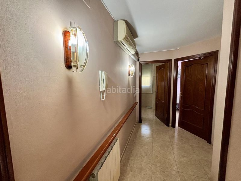 Foto 600b7e63-4a8b-4bba-84f6-439c25e80e78. Casa adossada amb calefacció a Valls