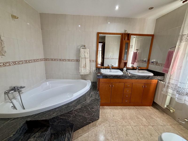 Foto 7c6d6299-175b-4b1b-b85b-0a61143bf877. Casa adossada amb calefacció a Valls