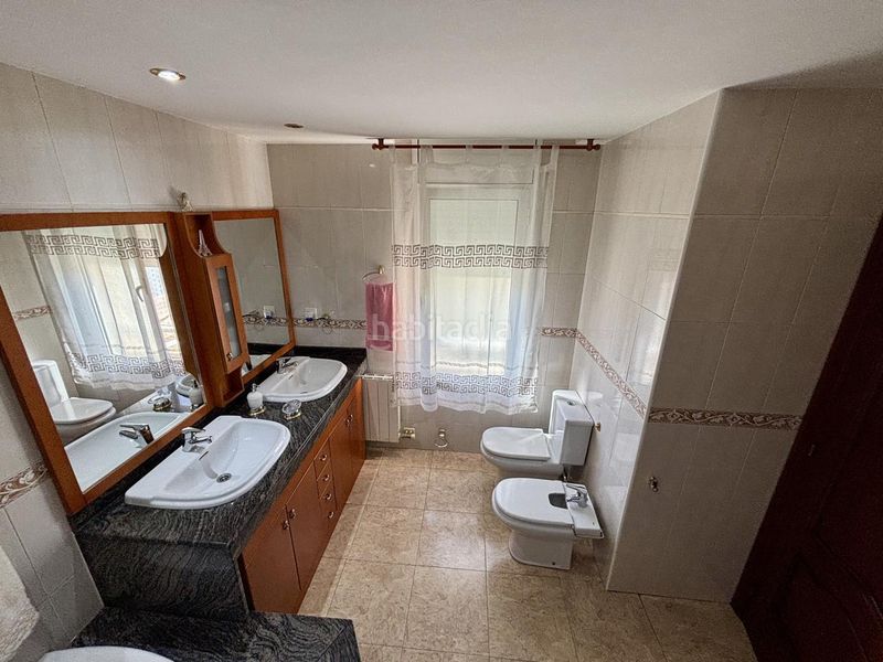 Foto dd07c935-693c-464c-a4fe-d112d454c854. Casa adossada amb calefacció a Valls