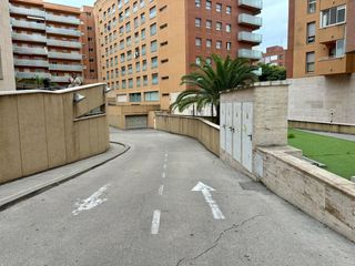 Affitto Posto auto in Doctor mallafré guasch 3. Parking para coche grande en alquiler