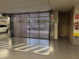 Affitto Posto auto  Calle fra antoni cardona i grau. Plaza parking edificio aqüeducte  fra antoni cardona i grau