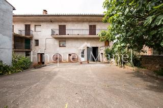 Casa a Serinyà. Casa en venda a serinyà