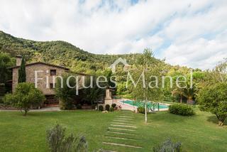 Masia a N/a. Excel·lent finca rústica ubicada a porqueres
