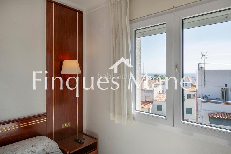 Foto 3cc36a21-5beb-490c-896f-a81b50ce7b29. Edifici a avinguda de girona 11 a Eixample Residencial Escala (L´)