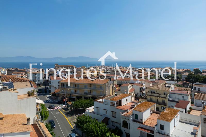 Foto 529be8d1-f18c-4b8b-a91d-b7016a98d5c2. Edifici a avinguda de girona 11 a Eixample Residencial Escala (L´)