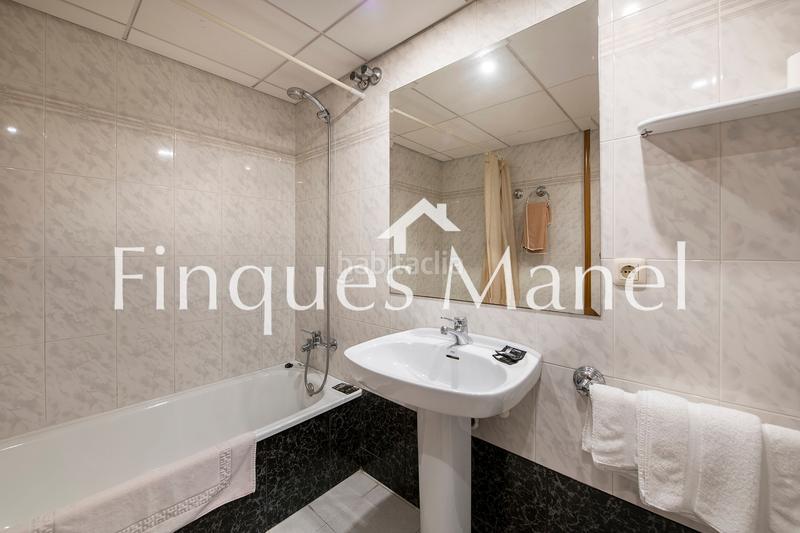 Foto 569bcf78-6e8c-4688-b386-dd0b21e481bf. Edifici a avinguda de girona 11 a Eixample Residencial Escala (L´)