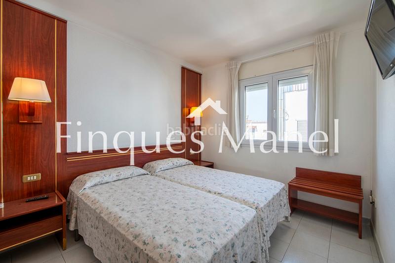 Foto 608394f3-0af9-4a21-b128-16cbbb03b237. Edifici a avinguda de girona 11 a Eixample Residencial Escala (L´)